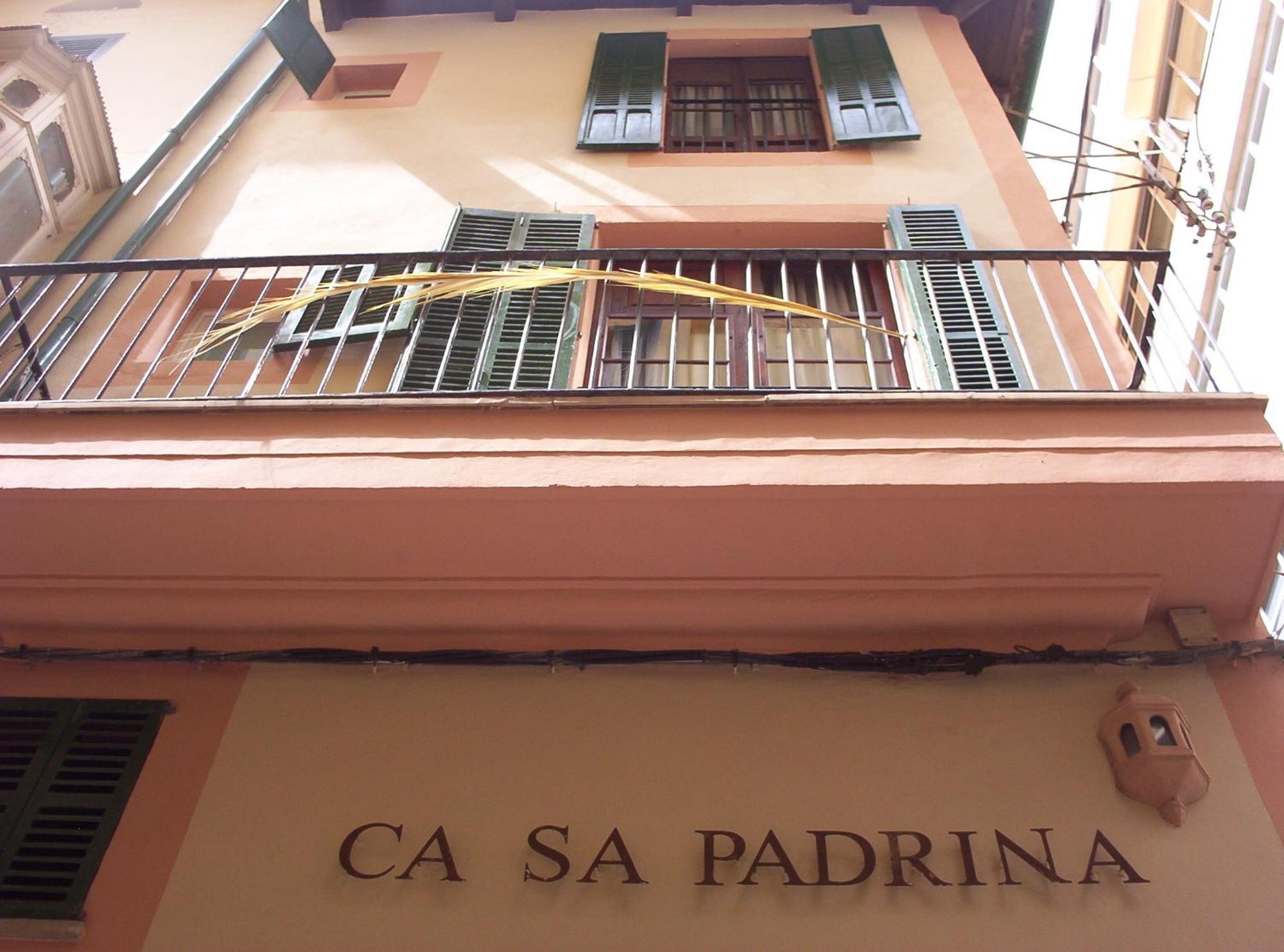 ホテル Turismo De Interior Ca Sa Padrina パルマ・デ・マリョルカ エクステリア 写真
